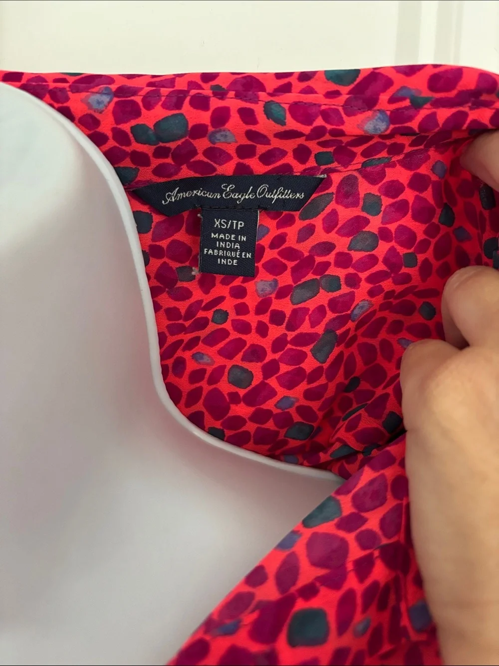 American Eagle Bright Pink Sheer Print Button-Up Shirt XS